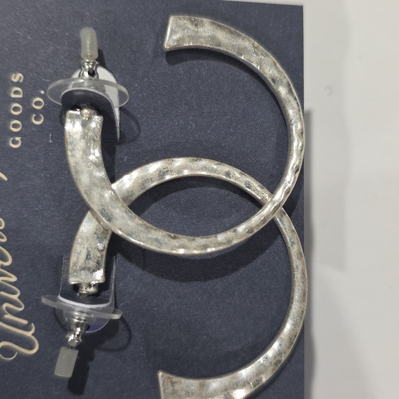 Hammered Textured Silver Hoop Earrings – Elegant Lightweight Women’s Jewelry - Picture 7 of 9